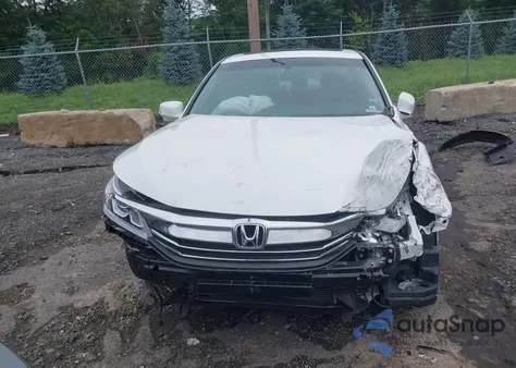 2017 Honda Accord Ex-L z USA, uszkodzony, nr VIN 1HGCR2F87HA034102